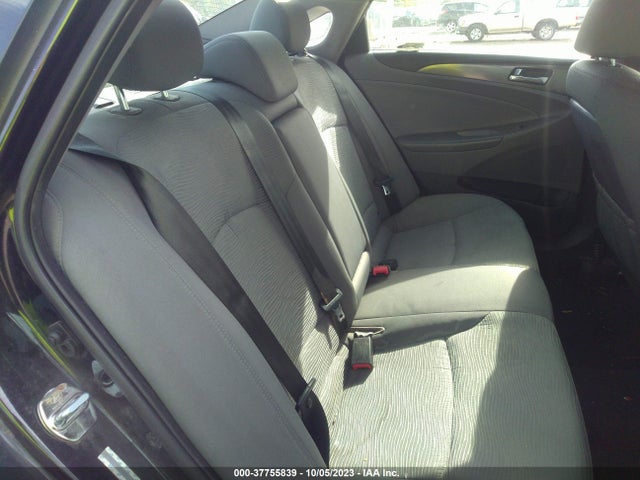 Hyundai SONATA HYBRID 2015 KMHEC4A46FA131602 Image 8
