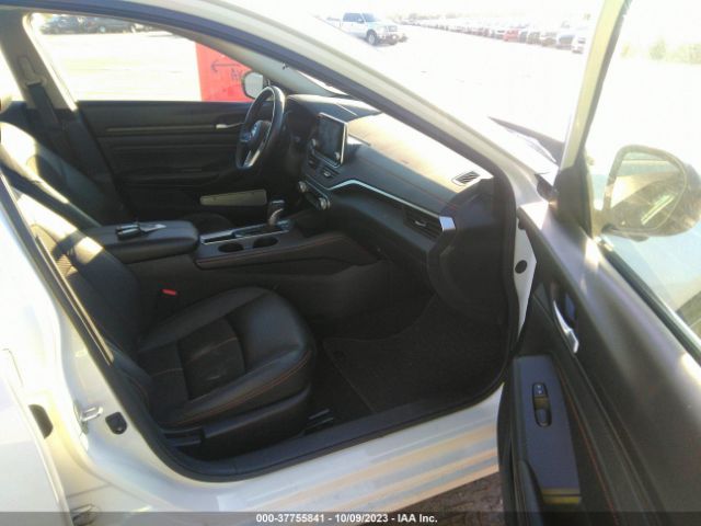 1N4AL4CV0MN396410 Nissan Altima 2.0 Sr