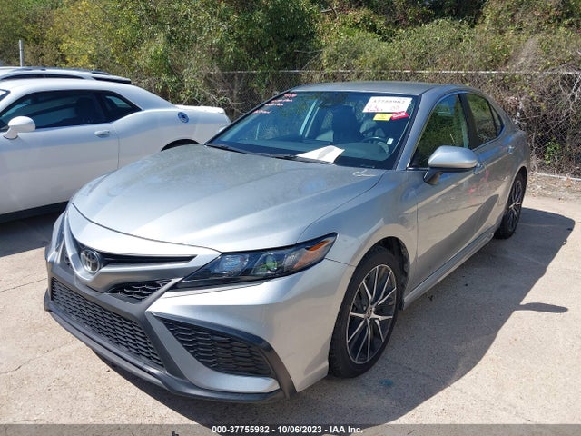 37755982 :رقم المزاد ، 4T1G11AK0MU424175 vin ، 2021 Toyota Camry Se مزاد بيع