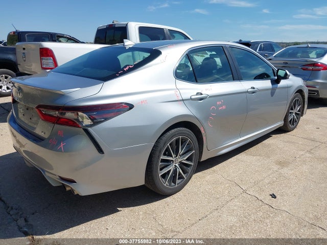 37755982 :رقم المزاد ، 4T1G11AK0MU424175 vin ، 2021 Toyota Camry Se مزاد بيع