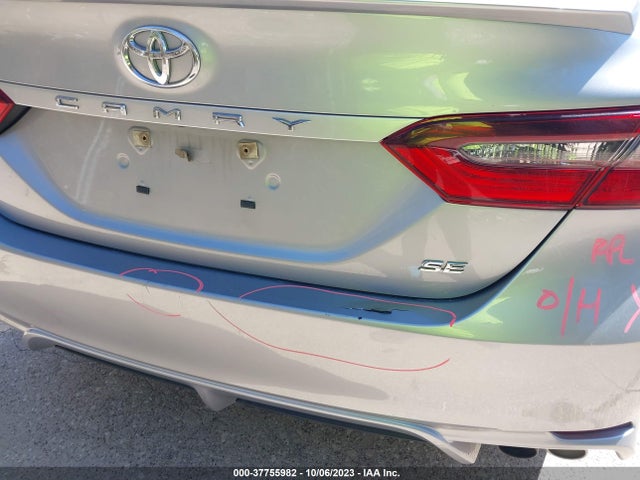 37755982 :رقم المزاد ، 4T1G11AK0MU424175 vin ، 2021 Toyota Camry Se مزاد بيع