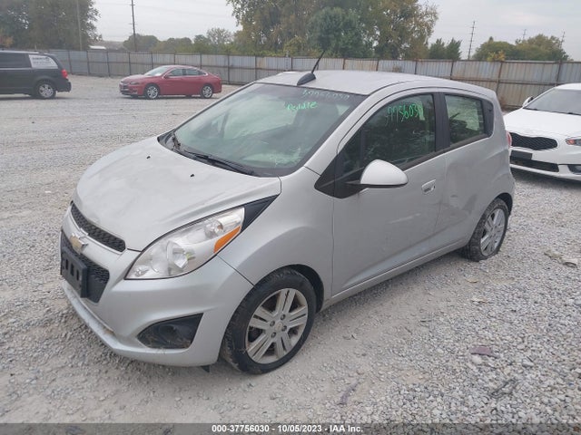 Chevrolet Spark Lt 2015 KL8CD6S92FC784679 Image 2