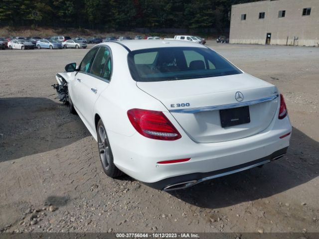 WDDZF4KB5KA583387 Mercedes-Benz E 300 4matic