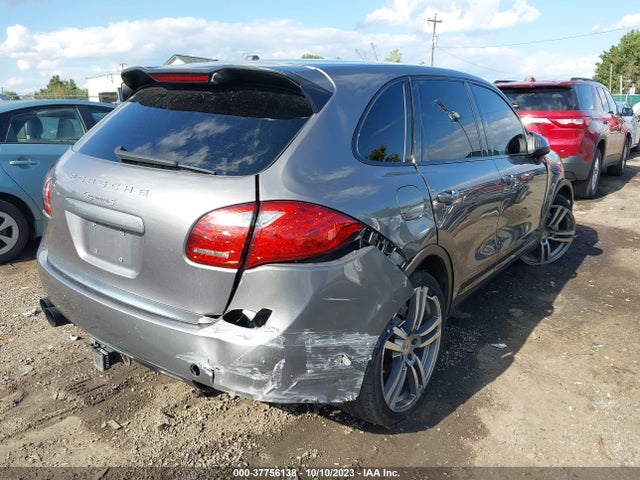 2011 PORSCHE CAYENNE WP1AB2A2XBLA43593 Photo 3