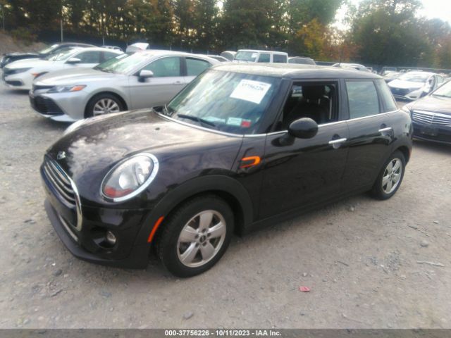 WMWXU1C5XG2D08114 Mini COOPER HARDTOP 4 DOOR