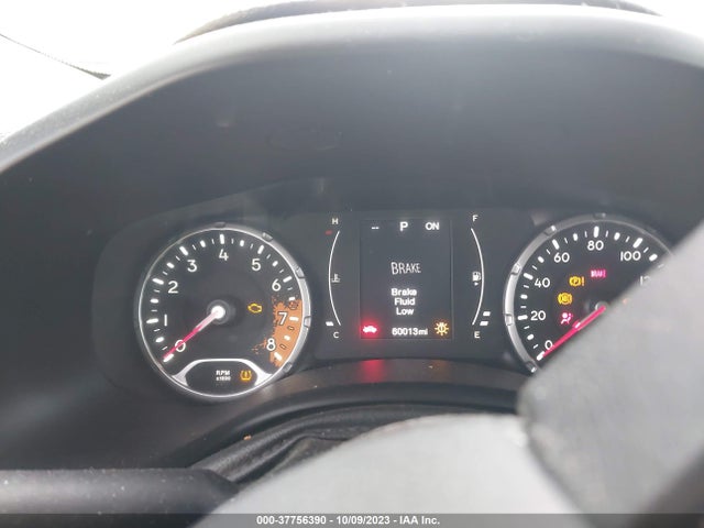 2016 JEEP RENEGADE LATITUDE VIN: ZACCJBBT1GPC75541