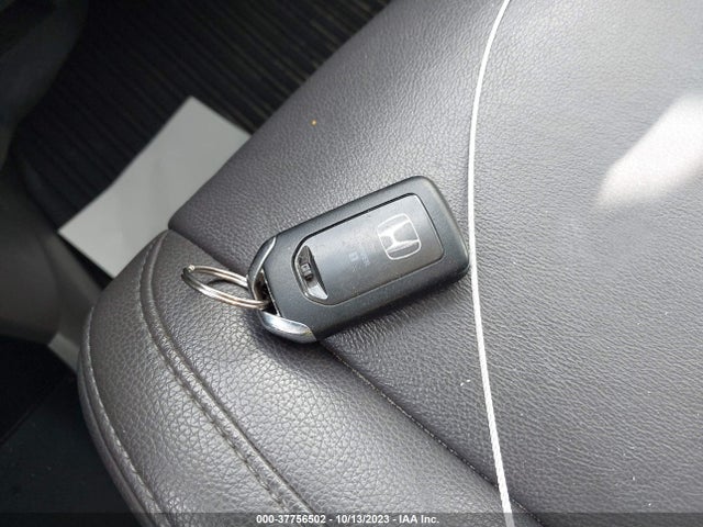 Honda Odyssey Touring 2018 5FNRL6H89JB008970 Image 11