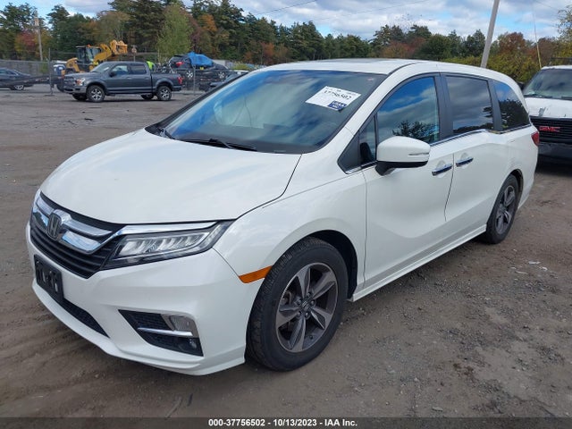 Honda Odyssey Touring 2018 5FNRL6H89JB008970 Image 2