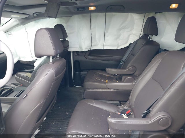 Honda Odyssey Touring 2018 5FNRL6H89JB008970 Image 8
