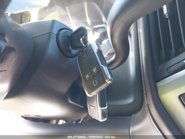 2017 GMC SIERRA 1500 SLT VIN: 3GTU2NEJ8HG282843