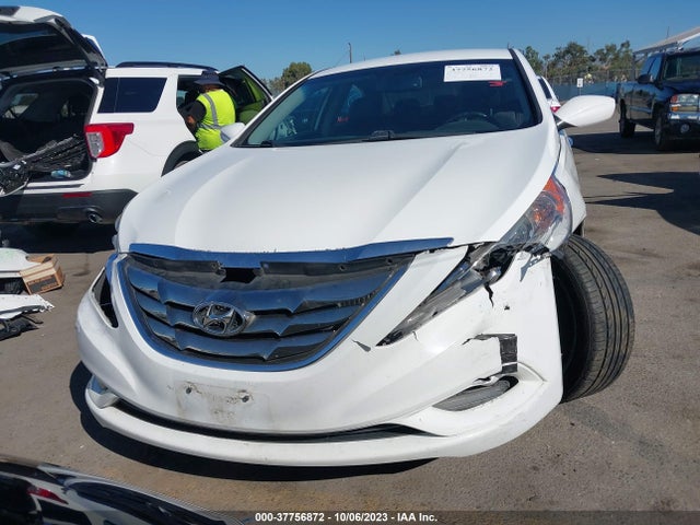 2013 HYUNDAI SONATA SE VIN: 5NPEC4AB0DH755727