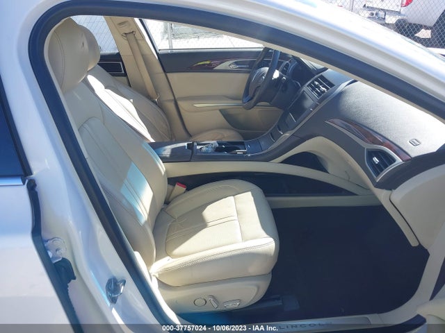 3LN6L2G95ER831630 Lincoln MKZ