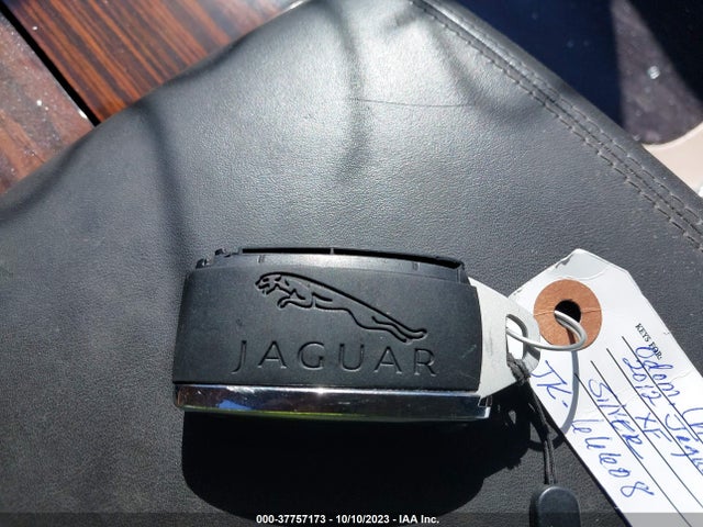 2012 JAGUAR XF SAJWA0HB9CLS49298 Photo 10