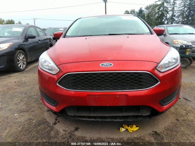 1FADP3F28JL313567 Ford FOCUS SE