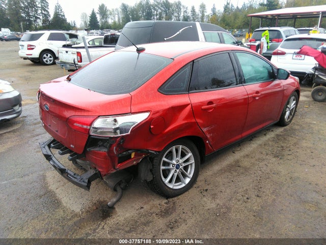 1FADP3F28JL313567 Ford FOCUS SE