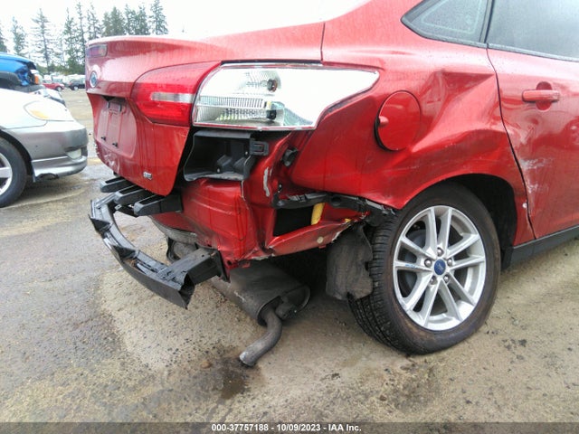 1FADP3F28JL313567 Ford FOCUS SE