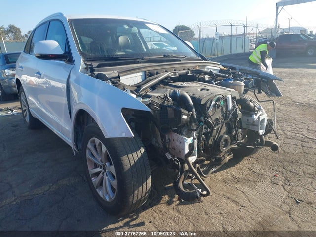 Audi Q5 2.0t Premium 2016 WA1L2AFP4GA115894 Image 1