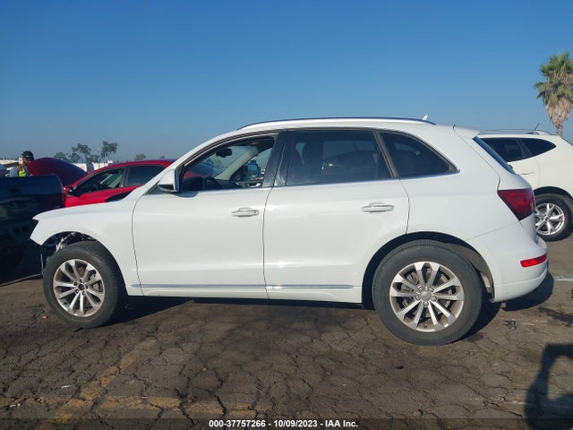 Audi Q5 2.0t Premium 2016 WA1L2AFP4GA115894 Image 15