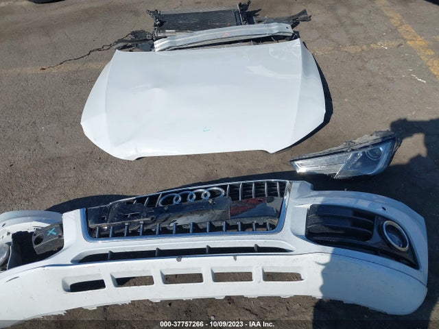 Audi Q5 2.0t Premium 2016 WA1L2AFP4GA115894 Image 12