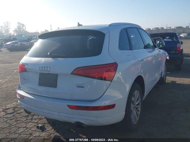 Audi Q5 2.0t Premium 2016 WA1L2AFP4GA115894 Image 4