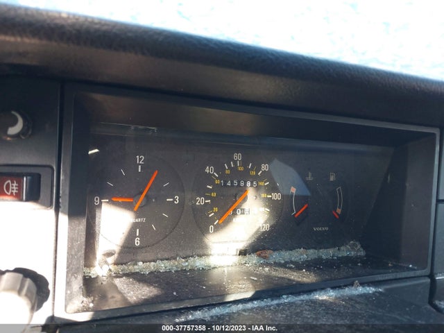 1993 VOLVO 240 VIN: YV1AW8803P1951751