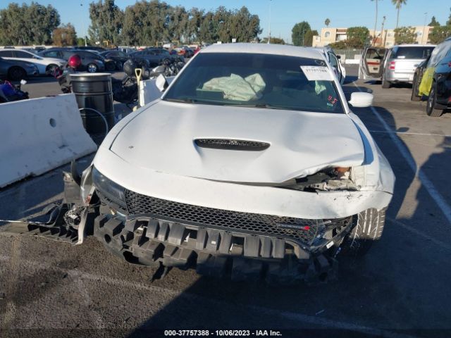 2C3CDXHG0JH319265 Dodge Charger Sxt Plus Rwd