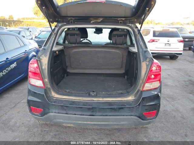 Chevrolet TRAX LS 2019 3GNCJKSB2KL121159 Image 8