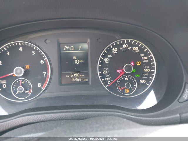 1VWAT7A33FC026495 Volkswagen Passat 1.8t Wolfsburg Ed