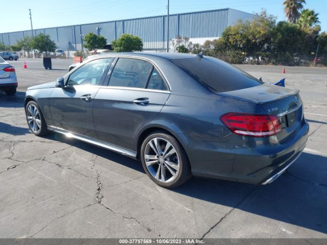 2016 MERCEDES-BENZ E-CLASS WDDHF5KB5GB311831 Photo 2