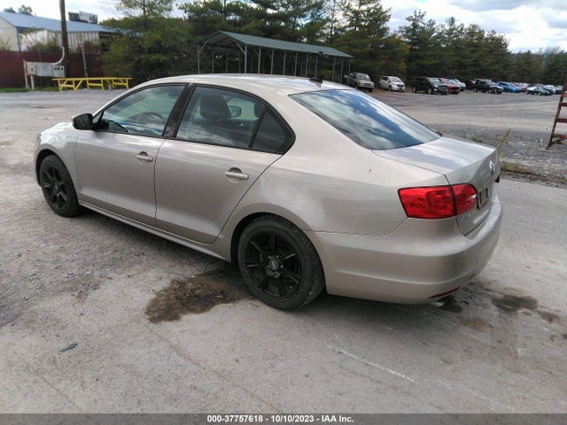 3VWD17AJ8EM272960 Volkswagen Jetta Sedan Se