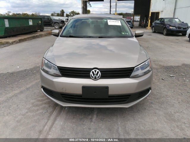 3VWD17AJ8EM272960 Volkswagen Jetta Sedan Se