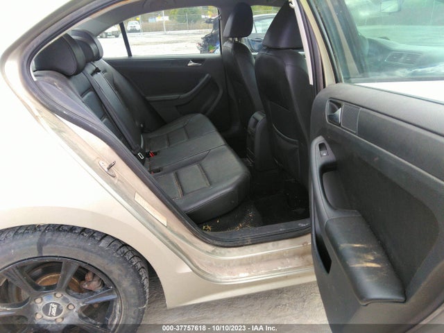 3VWD17AJ8EM272960 Volkswagen Jetta Sedan Se