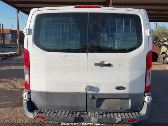 1FTYE1ZM3HKA05208 Ford TRANSIT VAN