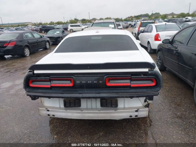 2C3CDZAG2GH177323 Dodge Challenger Sxt