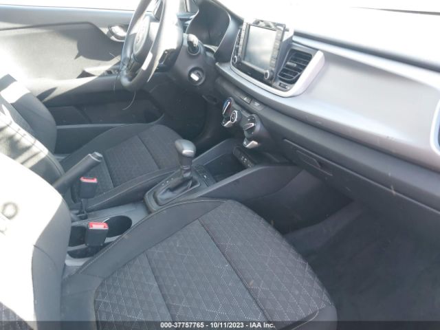 3KPA25AB8KE233257 KIA Rio 5-door S