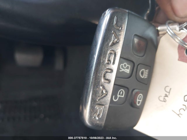 2020 JAGUAR F-TYPE SAJDD1GX3LCK67104 Photo 10