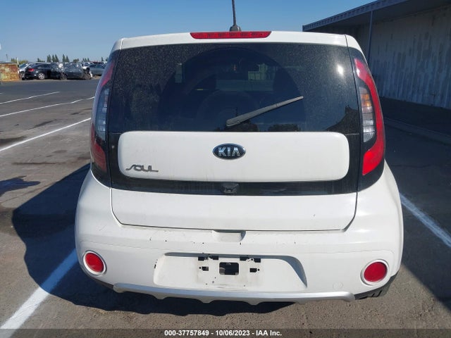 KIA SOUL + 2018 KNDJP3A56J7526962 Image 15