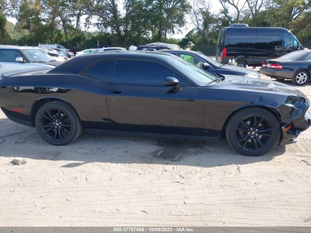 2C3CDZAGXHH532126 Dodge Challenger Sxt