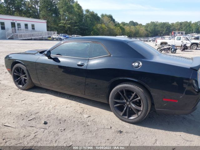 2C3CDZAGXHH532126 Dodge Challenger Sxt
