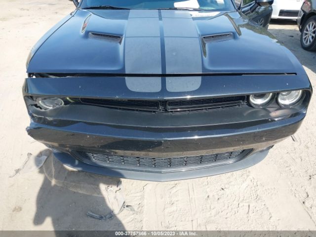 2C3CDZAGXHH532126 Dodge Challenger Sxt