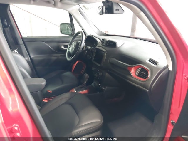 ZACNJDC14NPN98669 Jeep Renegade Trailhawk