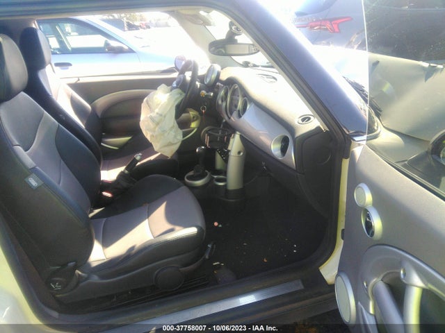 2006 MINI COOPER WMWRC335X6TJ74864 Photo 4