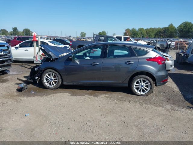 1FADP3K27JL257871 Ford FOCUS SE