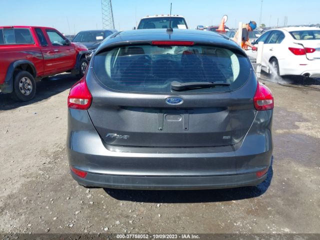 1FADP3K27JL257871 Ford FOCUS SE
