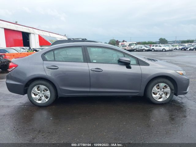 19XFB2F52EE210679 Honda Civic Sedan Lx