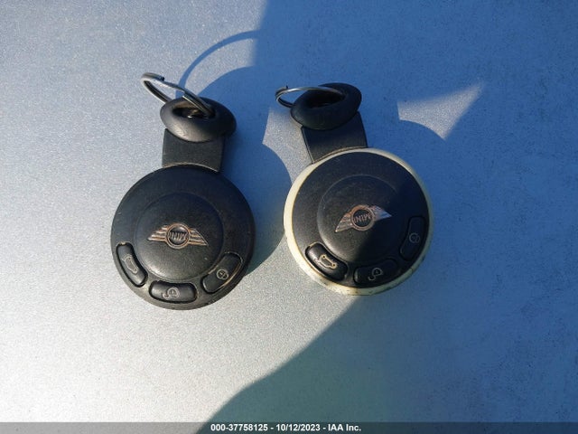2008 MINI COOPER CLUBMAN WMWML33528TN68419 Photo 10