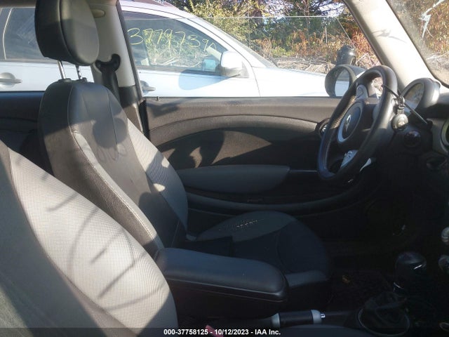 2008 MINI COOPER CLUBMAN WMWML33528TN68419 Photo 4