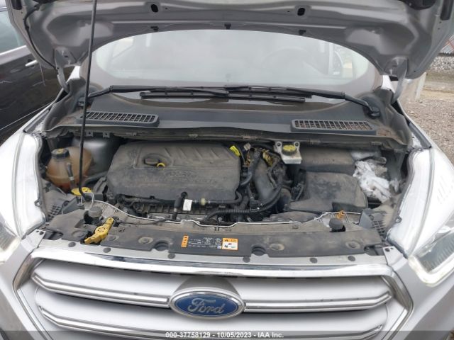 1FMCU0GD2HUE45978 Ford ESCAPE SE
