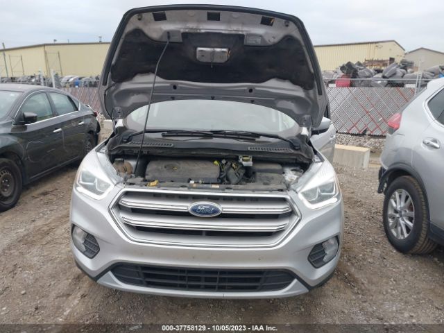 1FMCU0GD2HUE45978 Ford ESCAPE SE