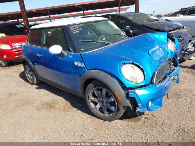 2010 MINI COOPER HARDTOP WMWMF7C53ATZ71054 Photo 0